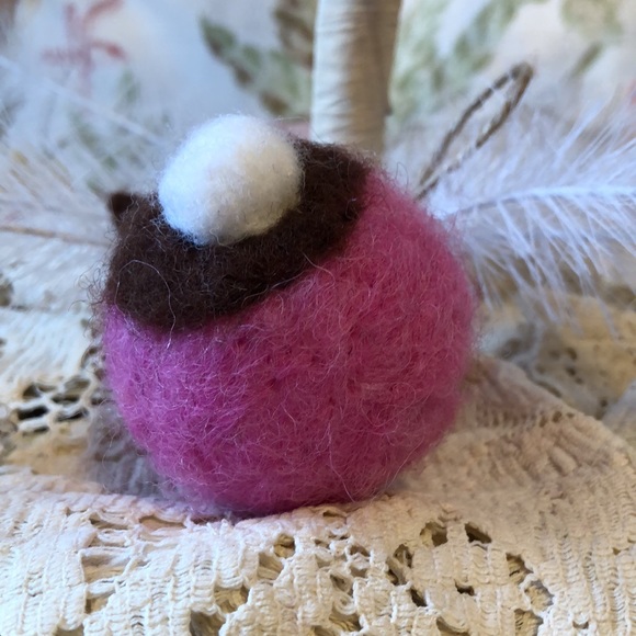 Handmade needle felted Easter egg bunny rabbit ornament collectable decoration - Picture 6 of 7